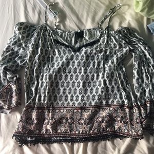 Shoulderless Long Sleeve Shirt